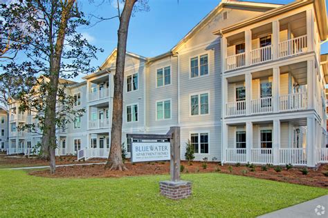 3 Beds, 2. . Charleston apartments for rent